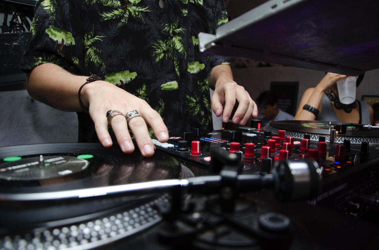 dj party